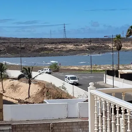 Gilda: Beautiful Spacious Apartment. Seaview From Rooftop Terrace Apartment