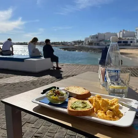 Apartmán Gilda: Beautiful Spacious Apartment. Seaview From Rooftop Terrace