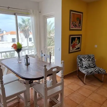Apartmán Gilda: Beautiful Spacious Apartment. Seaview From Rooftop Terrace *