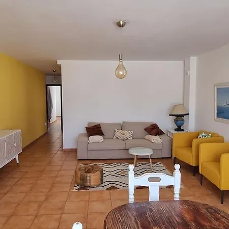 Gilda: Beautiful Spacious Apartment. Seaview From Rooftop Terrace Apartment Corralejo
