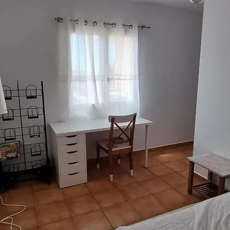 Gilda: Beautiful Spacious Apartment. Seaview From Rooftop Terrace Apartmán Corralejo