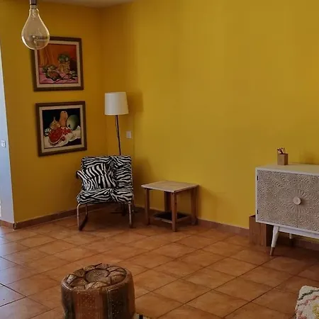 Gilda: Beautiful Spacious Apartment. Seaview From Rooftop Terrace Apartmán