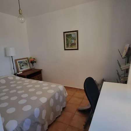 Gilda: Beautiful Spacious Apartment. Seaview From Rooftop Terrace Apartment